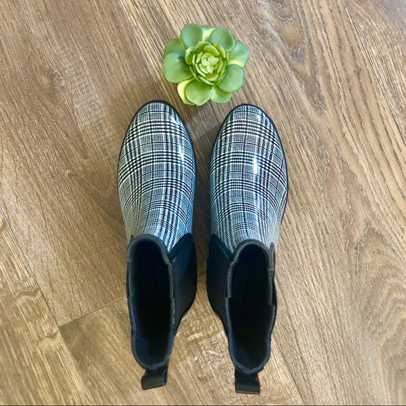 sz6-10 🖤Jeffrey Campbell Plaid Chelsea Rain Boots - Picture 2 of 4